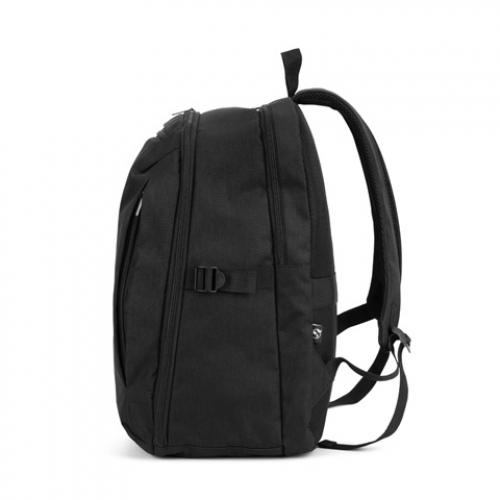 Backpack with one full opening compartment in high density 300d recycled polyester 16 Udine