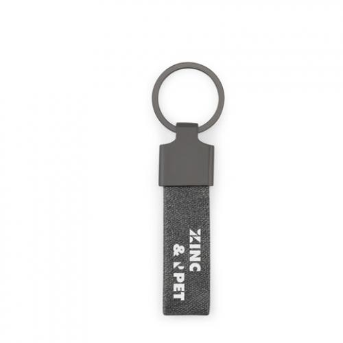 Rectangularshaped keyring made of metal and recycled pet 30% recycled Raven